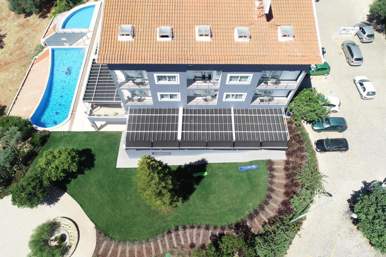 Hotel Don Rodrigues تافيرا المظهر الخارجي الصورة